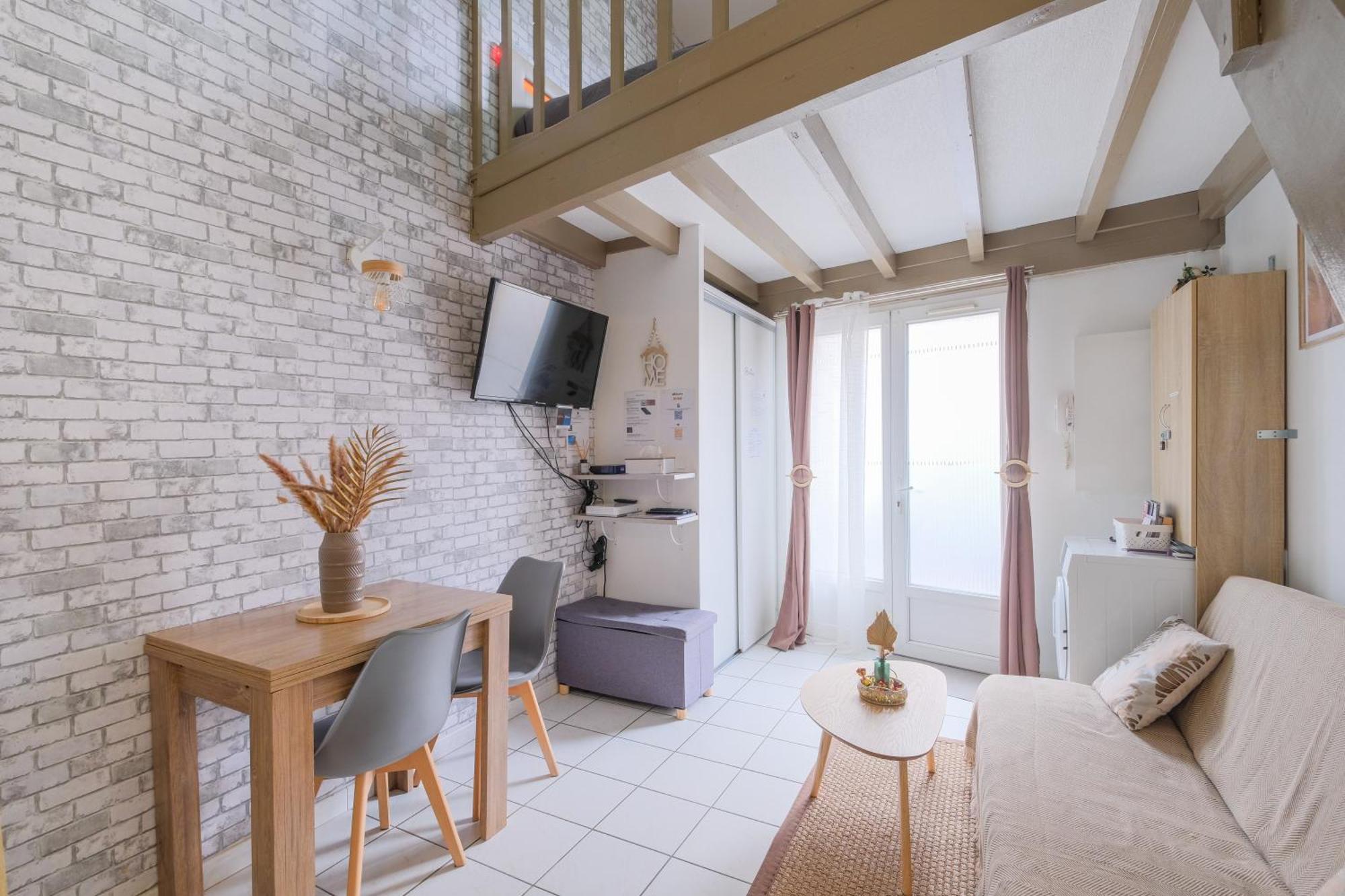Kedge 5 - Proche Centre, Tram & Universites Apartment